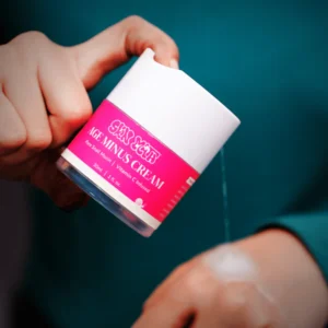 Advanced anti-aging face cream for firming sagging skin
